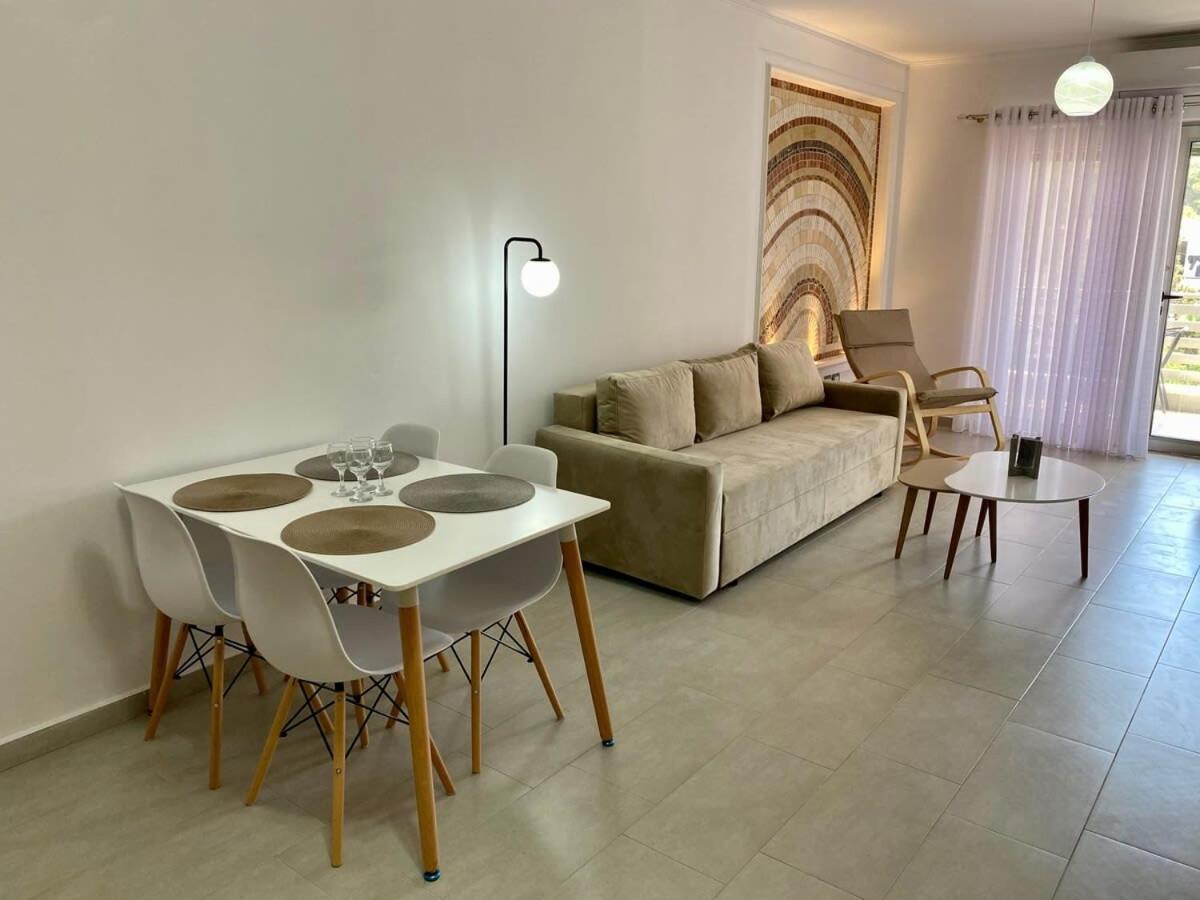 Sunlit 594 Apartment Durres Exterior photo